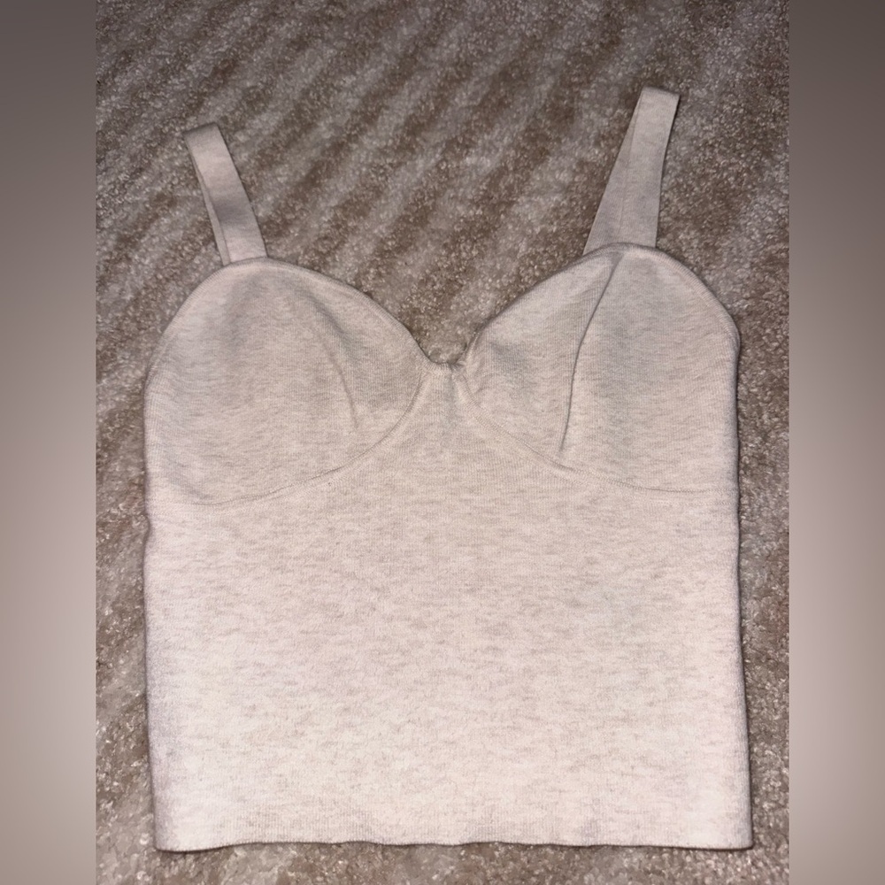 Aritizia Cream Sculpted Tank